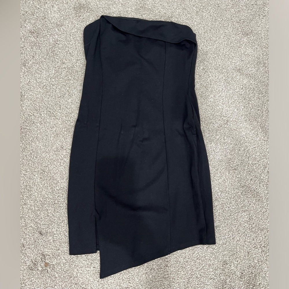 Elegant Black Asymmetrical Strapless Mini Dress